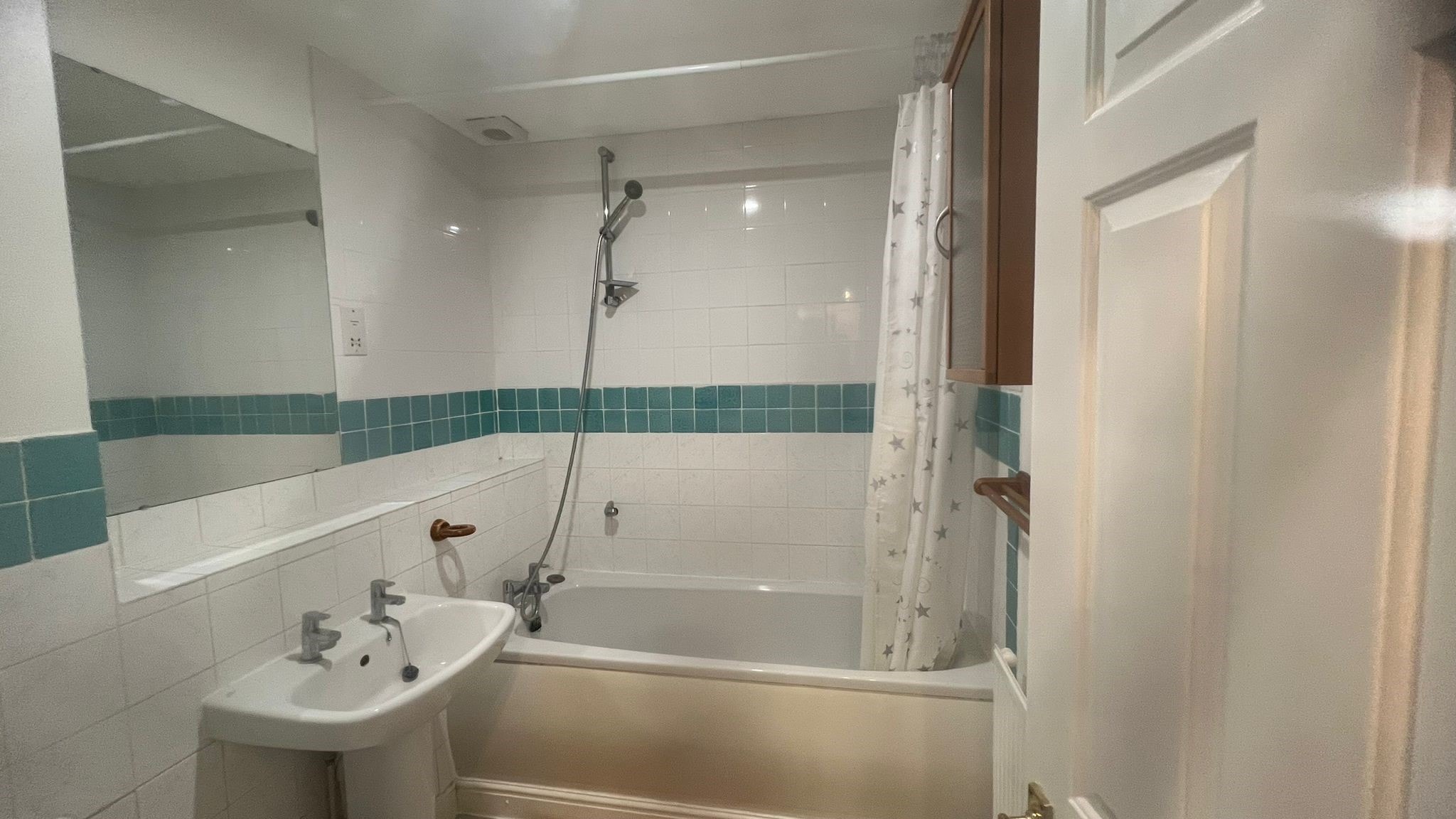 Property photo 1 of 2